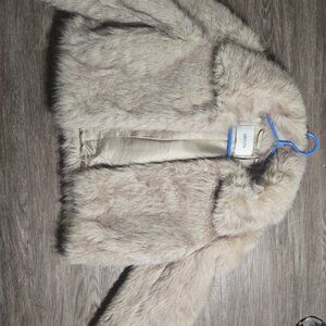 ARITZIA CROPPED FAUX FUR IN ARCTIC WHITE